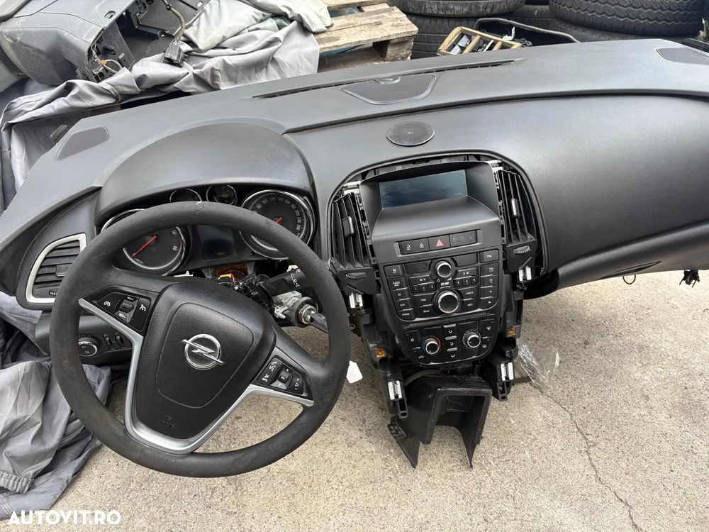 Plansa bord Opel Astra 2017 J airbag pasager , airbag volan, calculator , centuri - 1