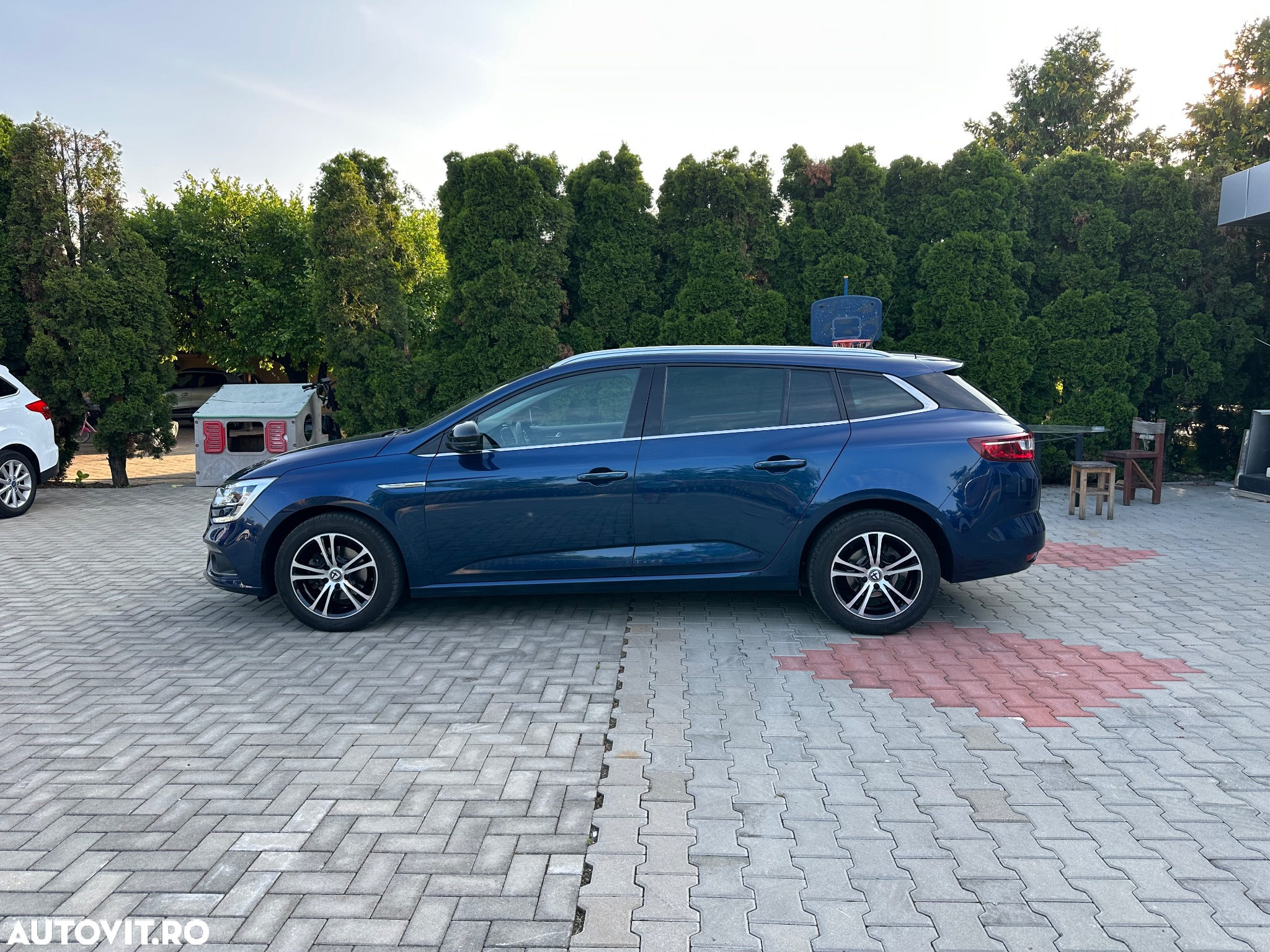 Renault Megane BLUE dCi Limited - 4