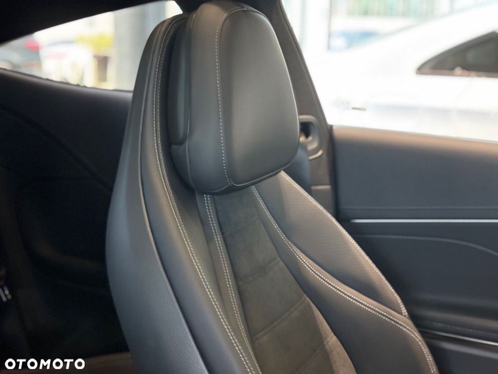 Mercedes-Benz CLE - 13