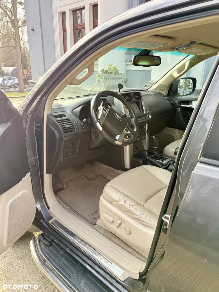 Toyota Land Cruiser LC 3.0 D-4D Prestige - 9