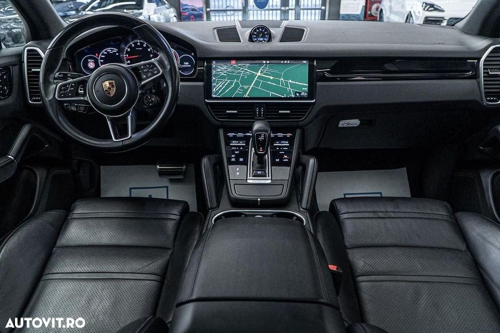 Porsche Cayenne S Tiptronic S Platinum Edition - 35