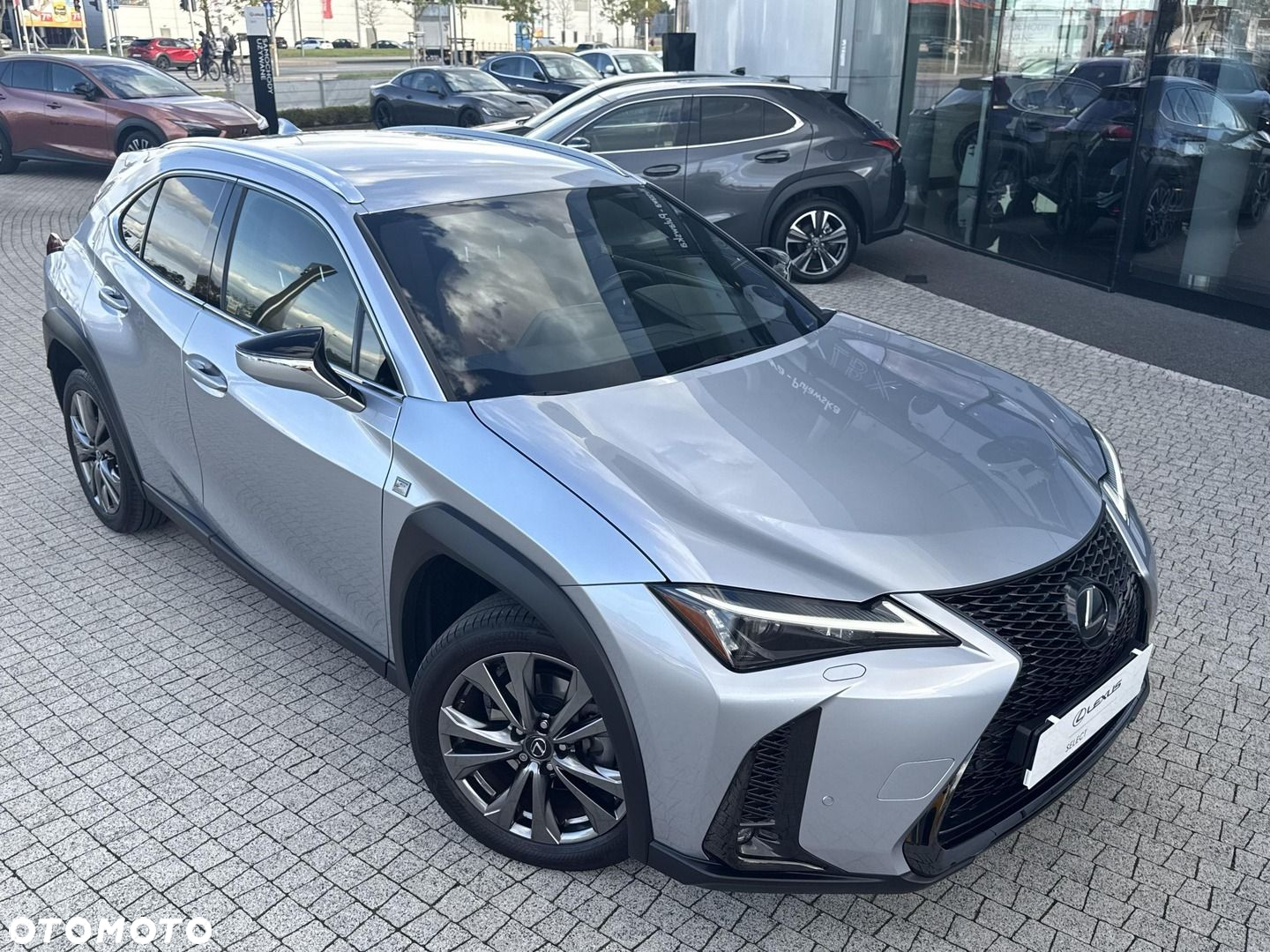 Lexus UX 250h GPF F Sport Design 2WD - 28