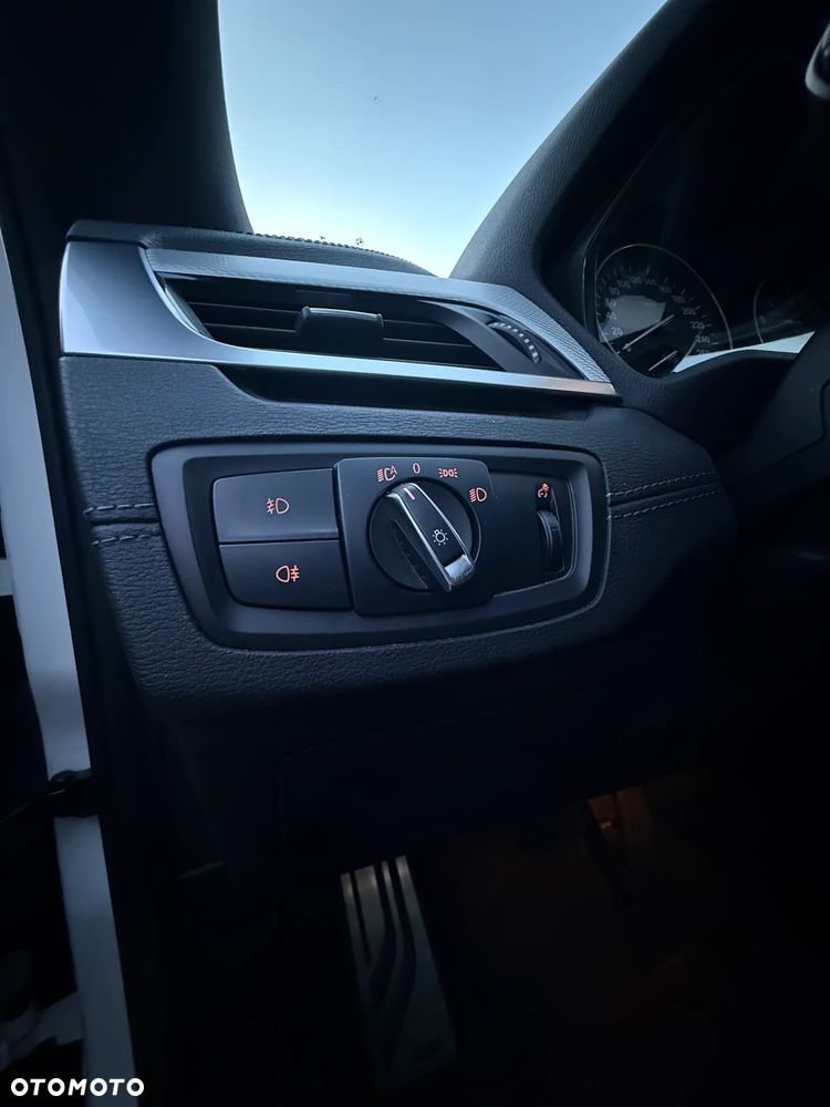 BMW X1 xDrive18d M Sport - 16