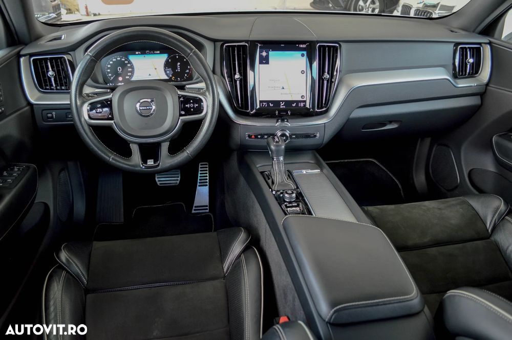 Volvo XC 60 D4 AWD R-Design - 27
