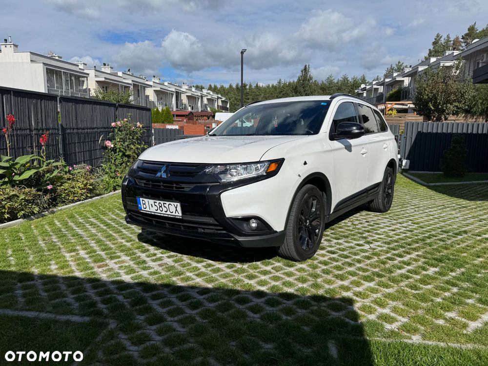 Mitsubishi Outlander - 11