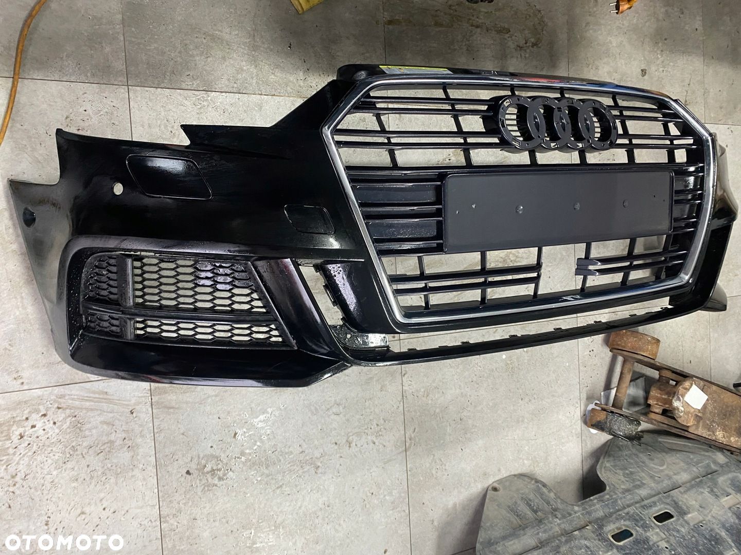 ZDERZAK SPRYS AUDI A3 8V5 SEDAN S-LINE LIFT LY9B - 1