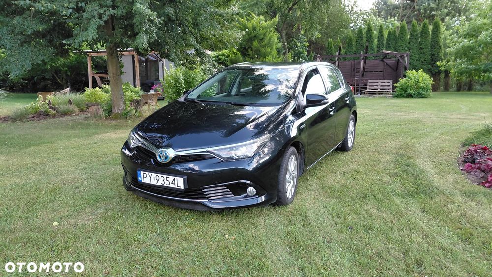 Toyota Auris 1.8 HSD Luna - 2