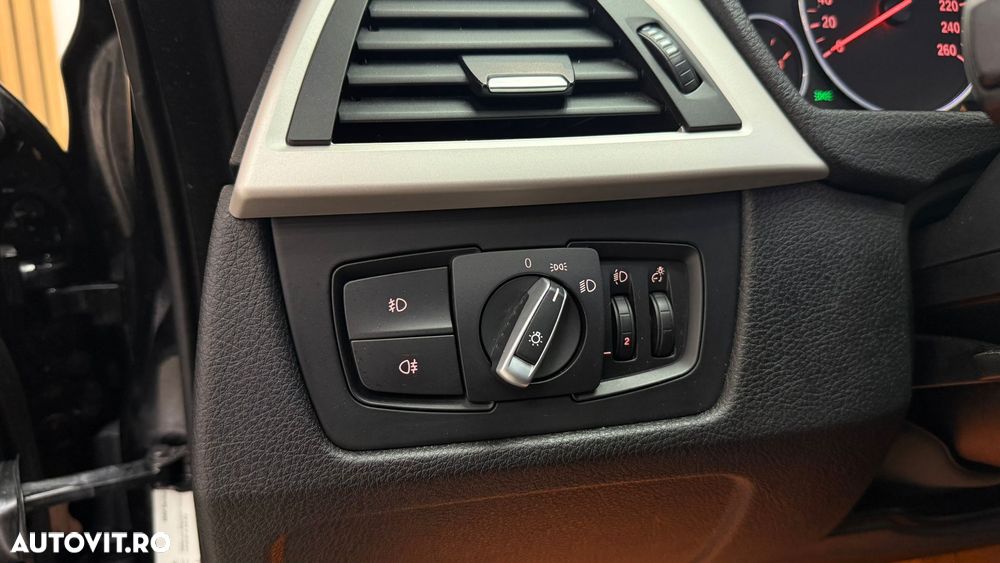 BMW Seria 3 318d Blue Performance - 27