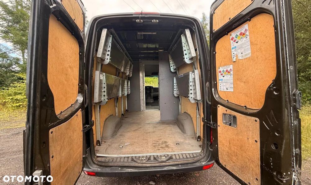 Mercedes-Benz Sprinter - 22