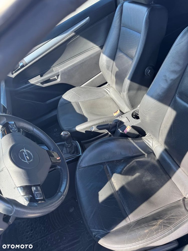 Opel Astra 1.9 CDTI Edition - 17