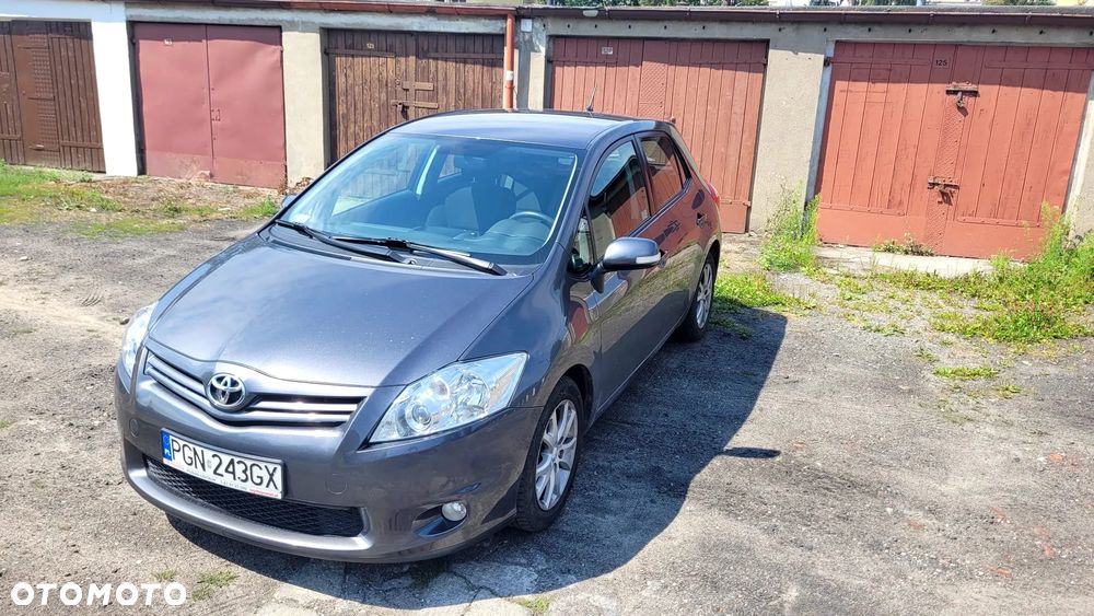Toyota Auris 1.33 VVT-i Life Comfort - 1