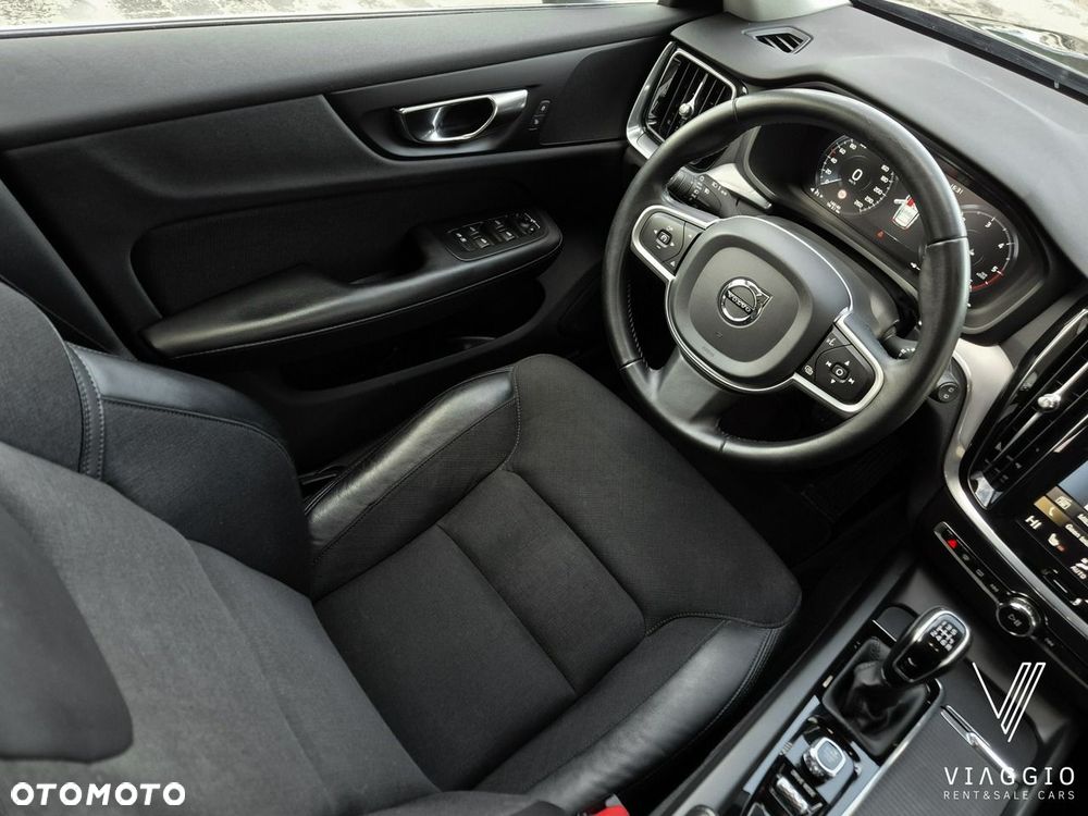 Volvo V60 D3 Momentum Pro - 19