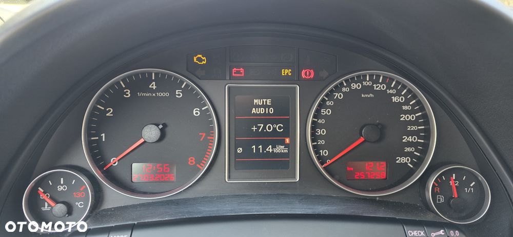 Audi A4 Avant 2.0T FSI - 17