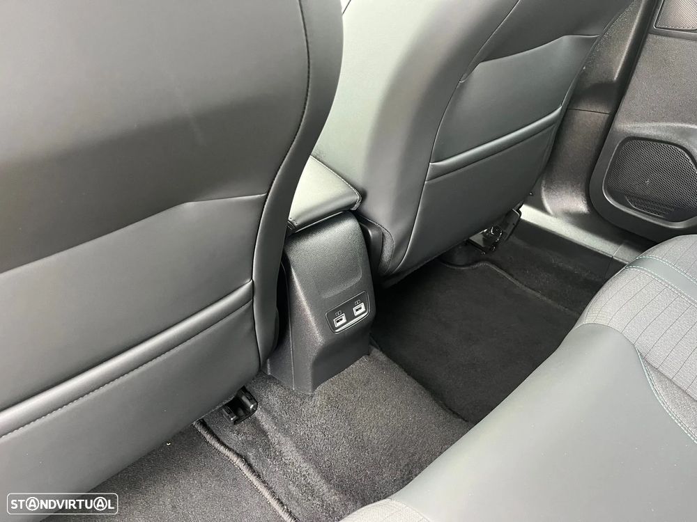 Peugeot 2008 1.5 BlueHDi Allure - 21