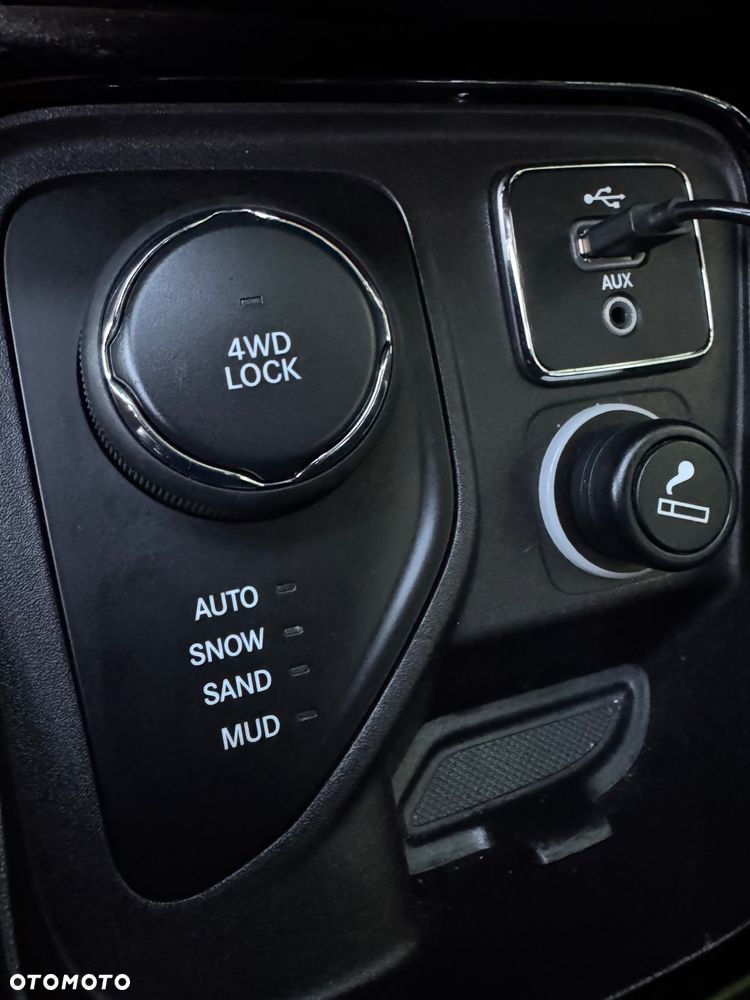 Jeep Compass 2.0 MultiJet Active Drive Automatik Limited - 23