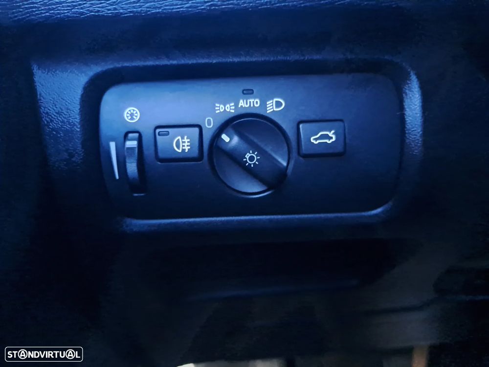 Volvo V40 1.5 T3 Sport Edition Geartronic - 17