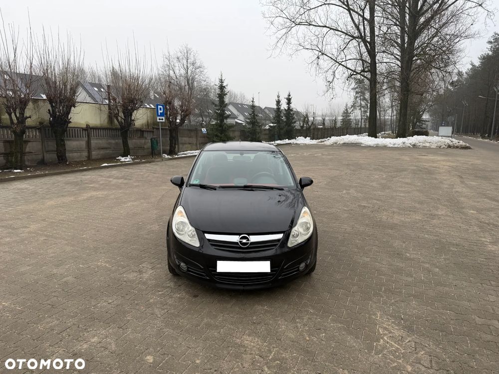 Opel Corsa 1.4 16V Innovation - 2