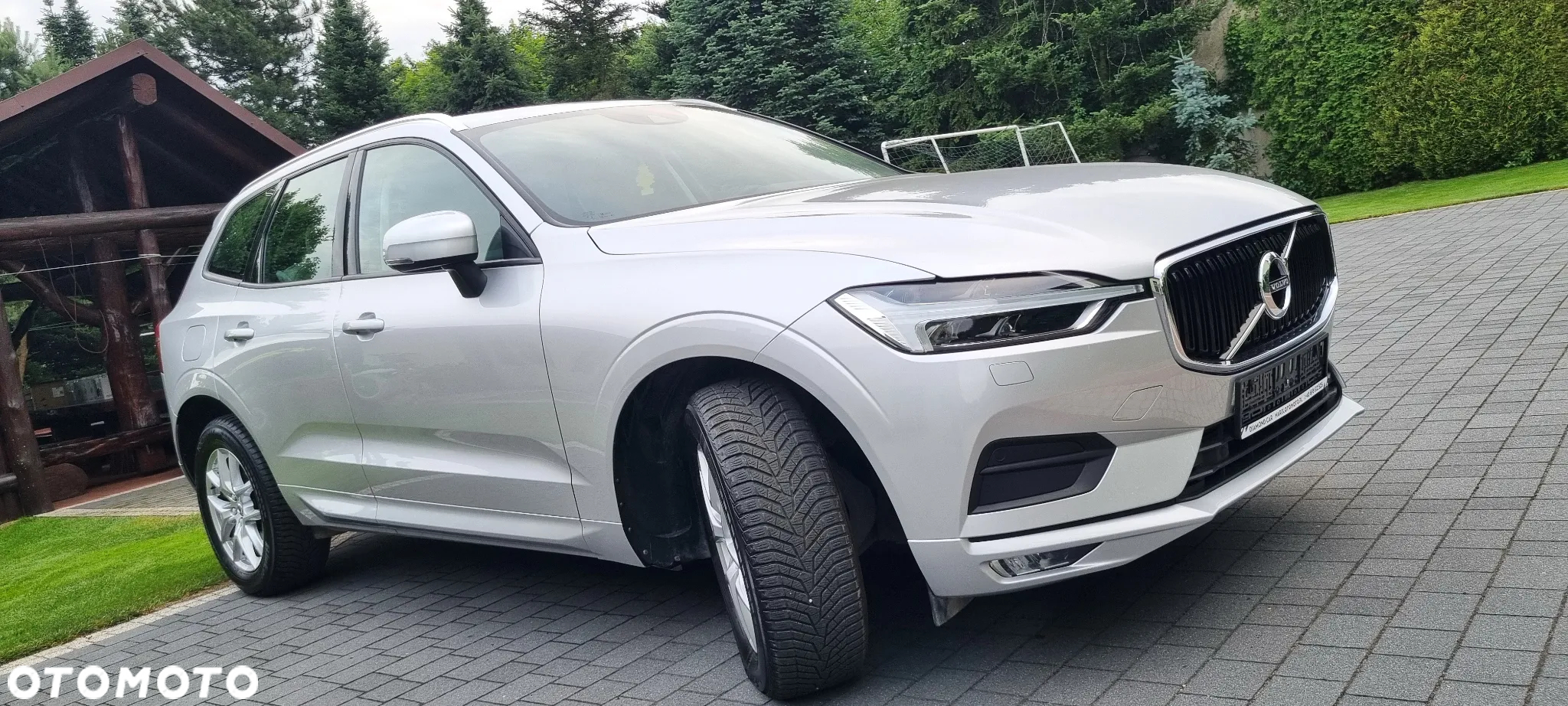 Volvo XC 60 B4 D AWD Geartronic Momentum Pro - 3