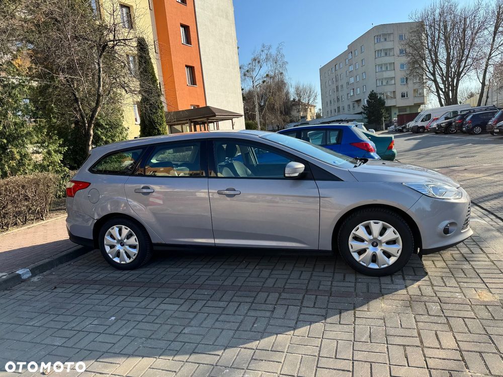 Ford Focus 1.6 Trend - 6