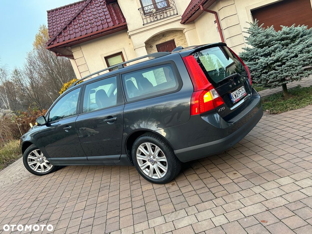 Volvo V70 2.0 Momentum - 14
