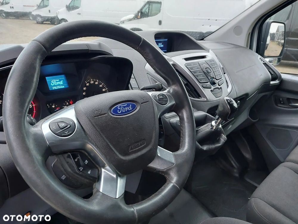 Ford Transit custom - 23