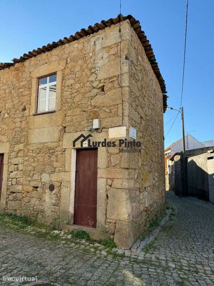 Duas moradias em pedra para restauro - Grande imagem: 3/9