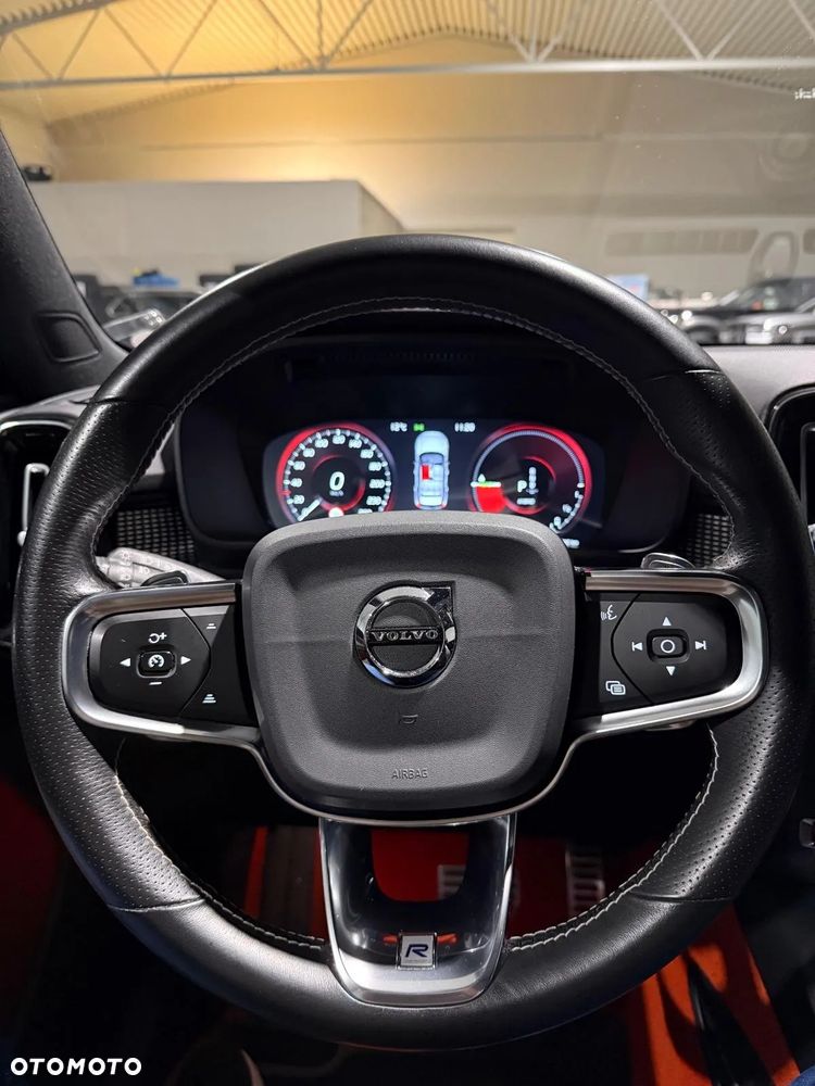 Volvo XC 40 B5 B AWD R-Design - 25