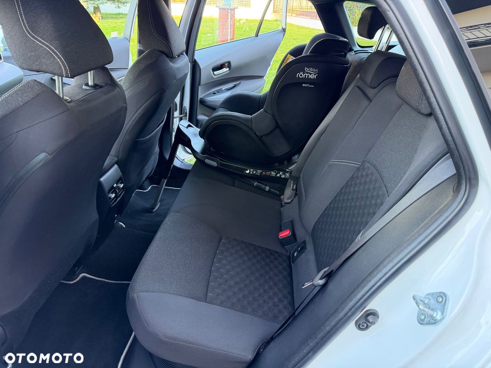 Toyota Corolla 1.8 Hybrid Comfort - 28