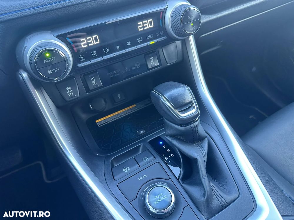 Toyota RAV4 2.5 Hybrid VVT-iE 4x4 Exclusive Black - 4