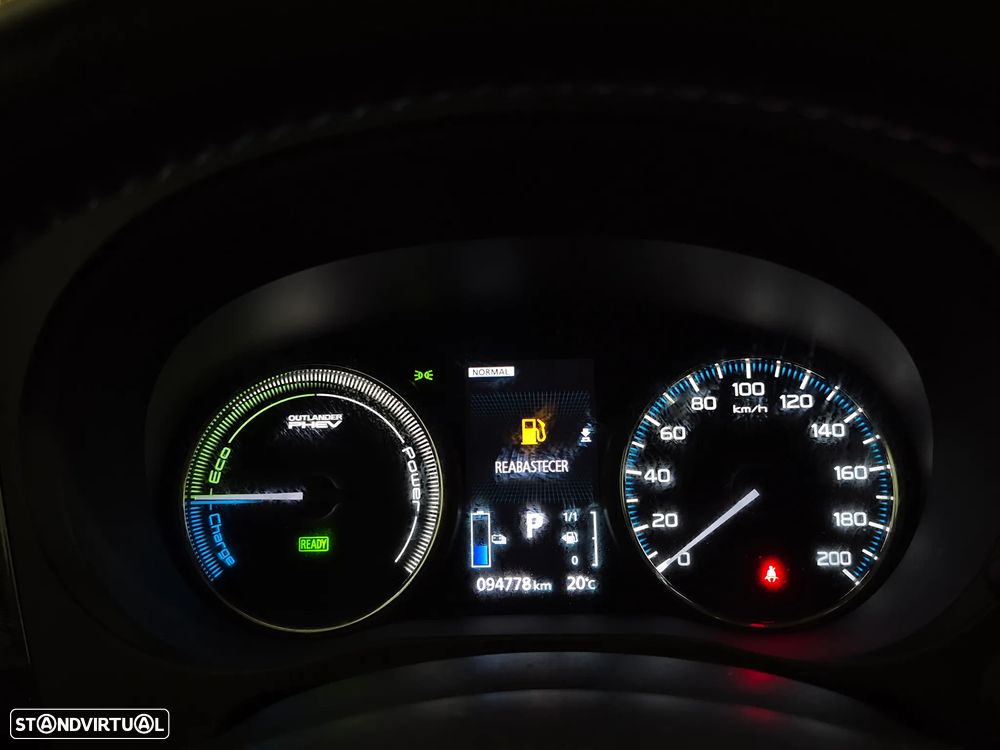 Mitsubishi Outlander 2.0 Intense Navi - 22