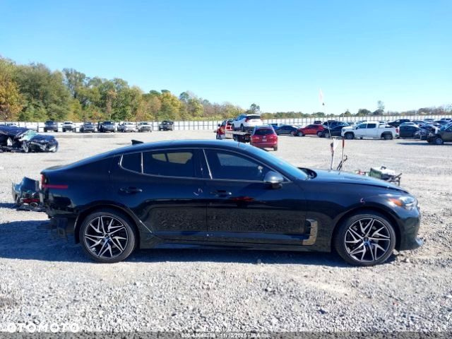 Kia Stinger 3.3 T-GDI V6 GT AWD - 11