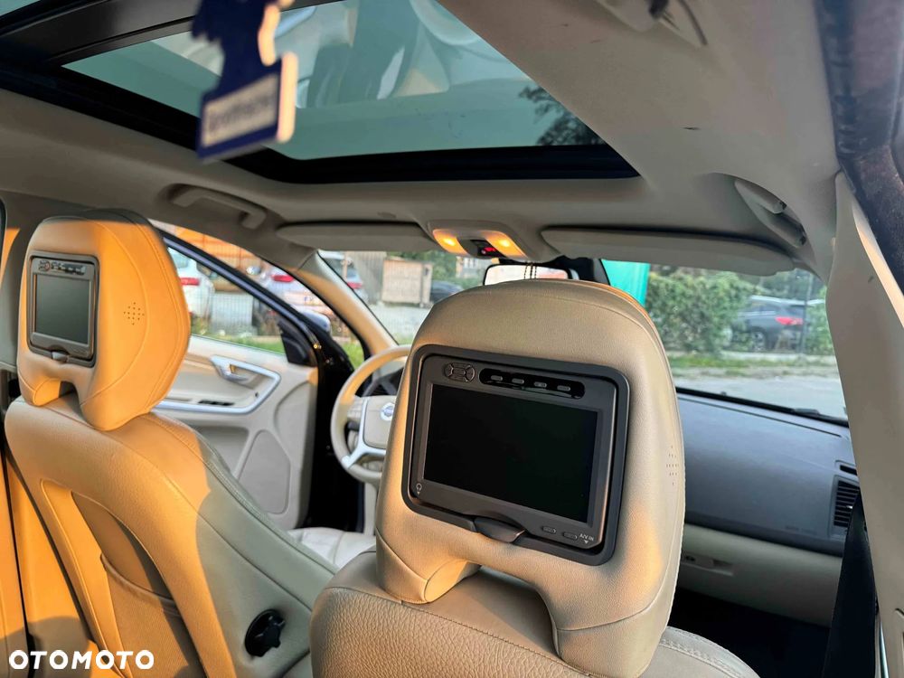Volvo XC 60 - 4
