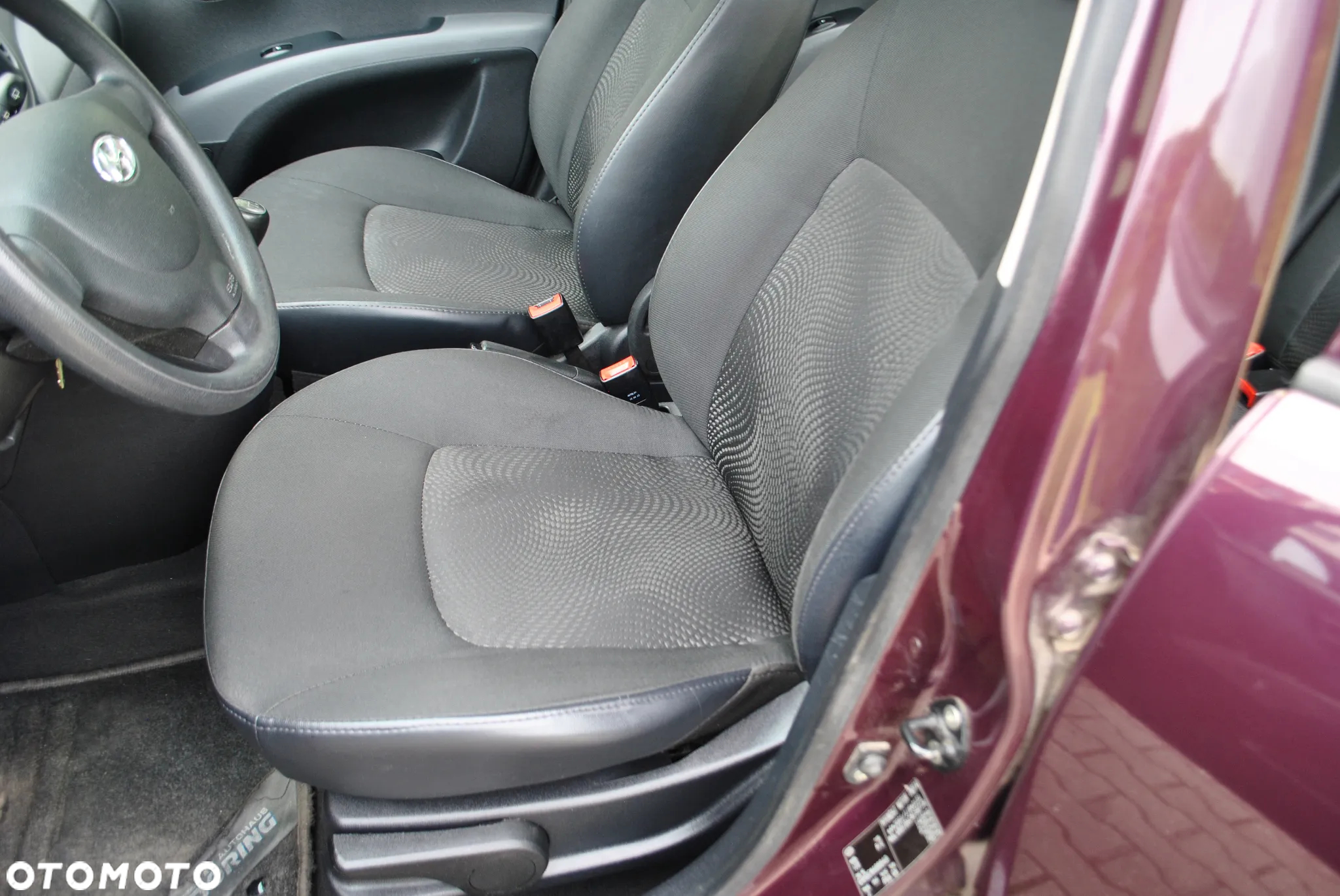 Hyundai i10 1.1 FIFA WM Edition - 18