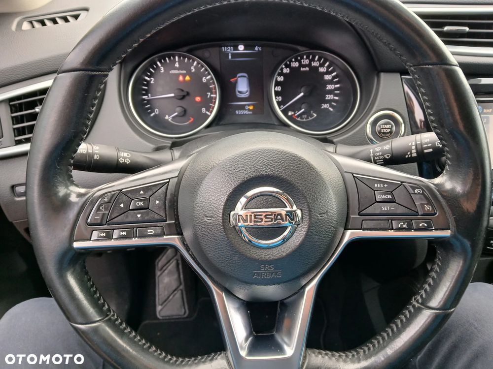 Nissan Qashqai 1.2 DIG-T N-Connecta EU6 - 6