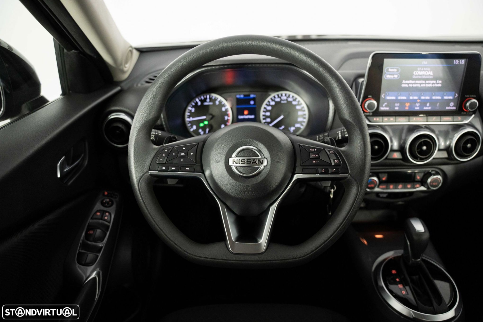 Nissan Juke 1.0 DIG-T N-Connecta DCT - 28