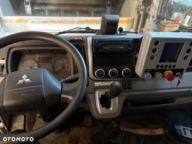 Mitsubishi Fuso Canter 7C15 Euro 6 śmieciarka - 16