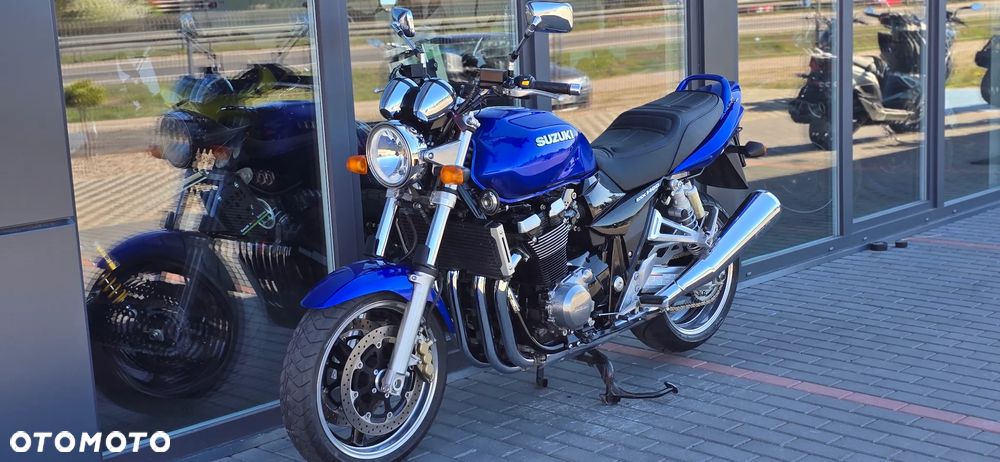 Suzuki GSX - 29