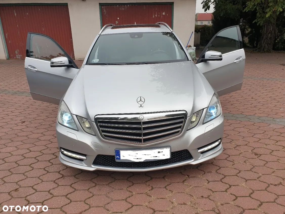 Mercedes-Benz Klasa E 350 T CDI DPF 4Matic BlueEFFICIENCY 7G-TRONIC Avantgarde - 1
