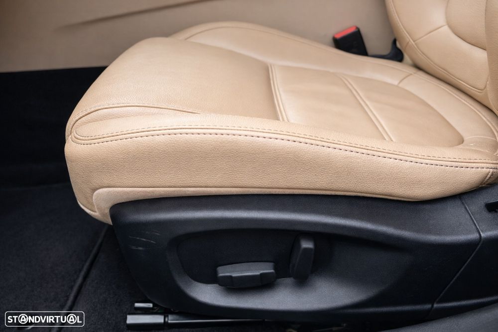 Jaguar XE 20d Aut. Prestige - 20