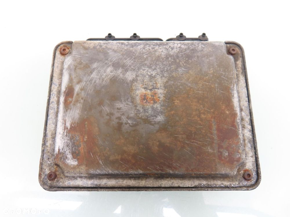 STEROWNIK SEAT CORDOBA I (6K5) 1.9 SDI 038906013E 0281001689 - 2