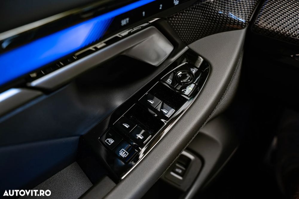 BMW M5 xDrive - 27