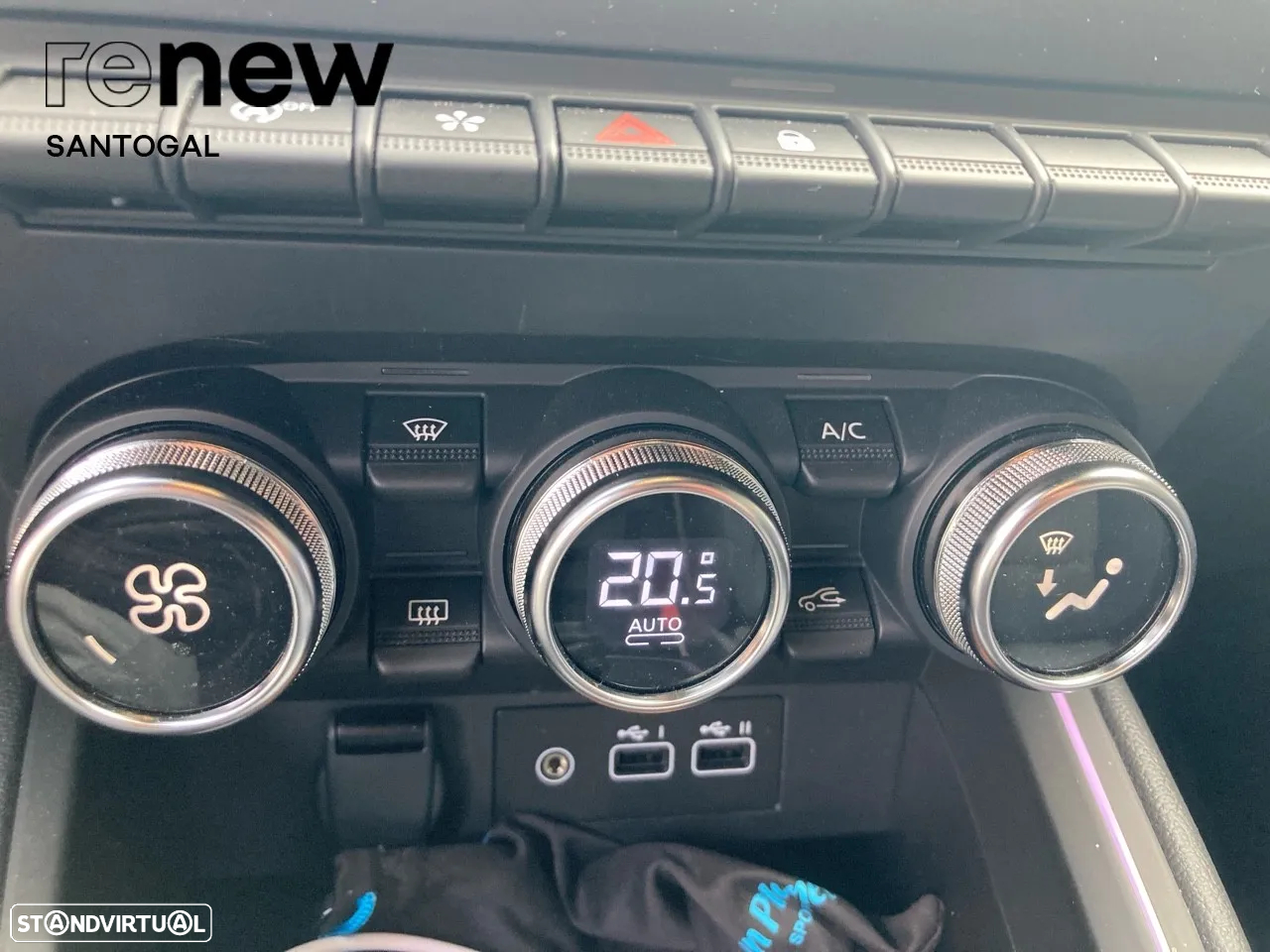 Renault Clio 1.0 TCe Techno Bi-Fuel - 17
