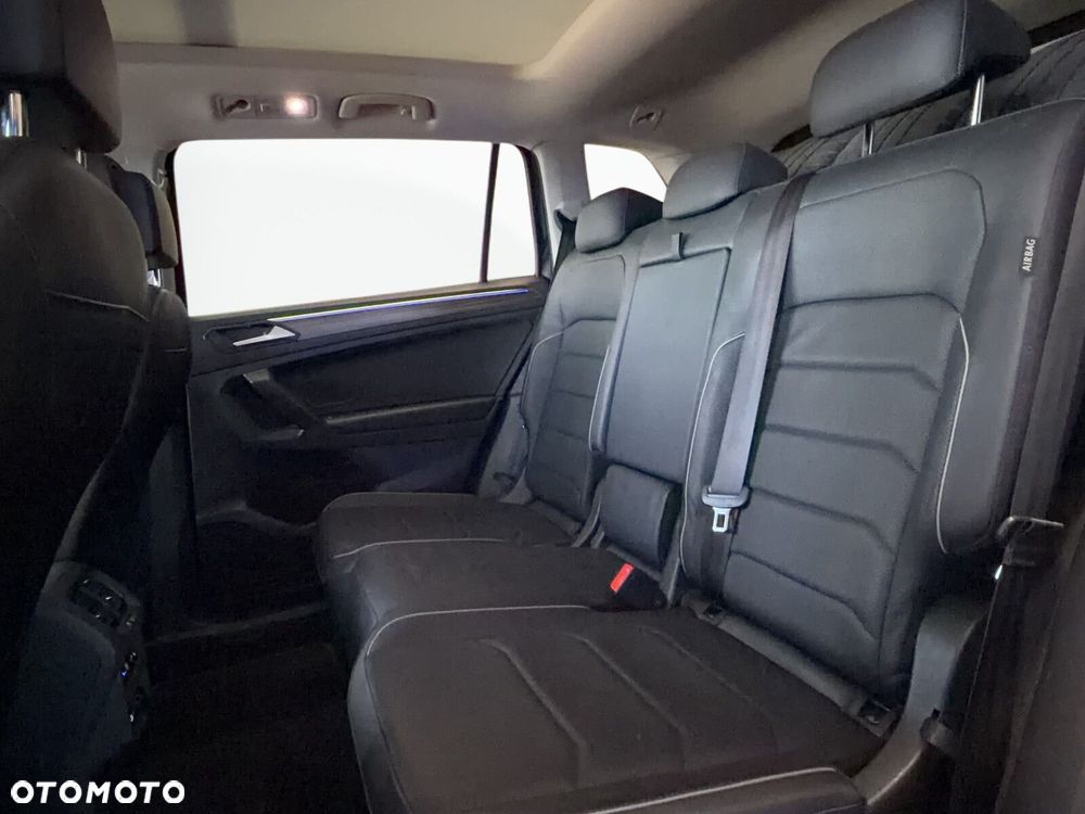Volkswagen Tiguan Allspace - 14
