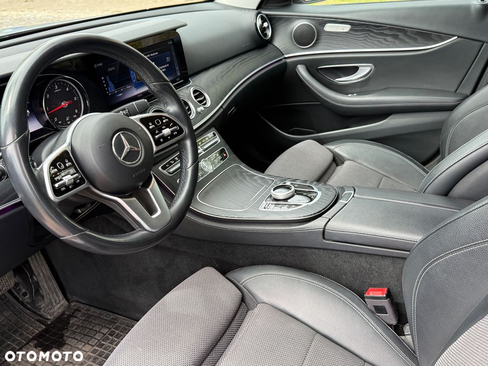 Mercedes-Benz Klasa E 220 d 9G-TRONIC Sportstyle Edition - 10