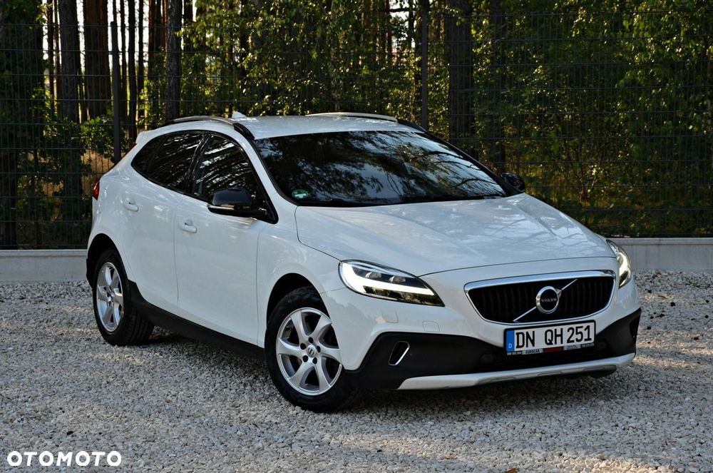 Volvo V40 Cross Country T3 Drive-E Summum - 2