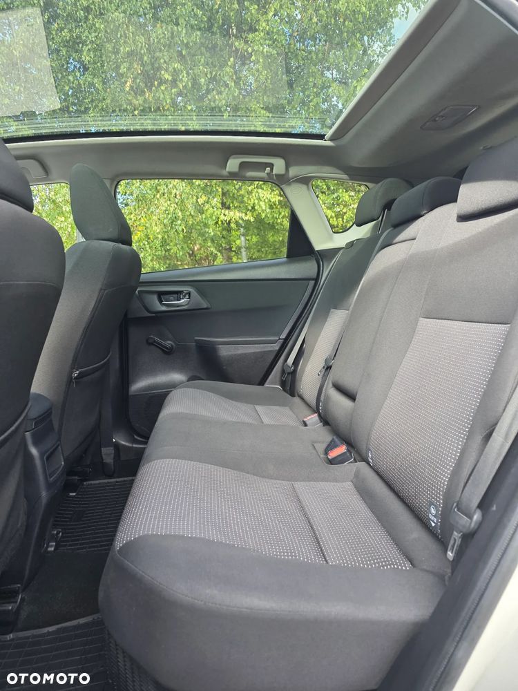 Toyota Auris 1.8 HSD Luna - 31