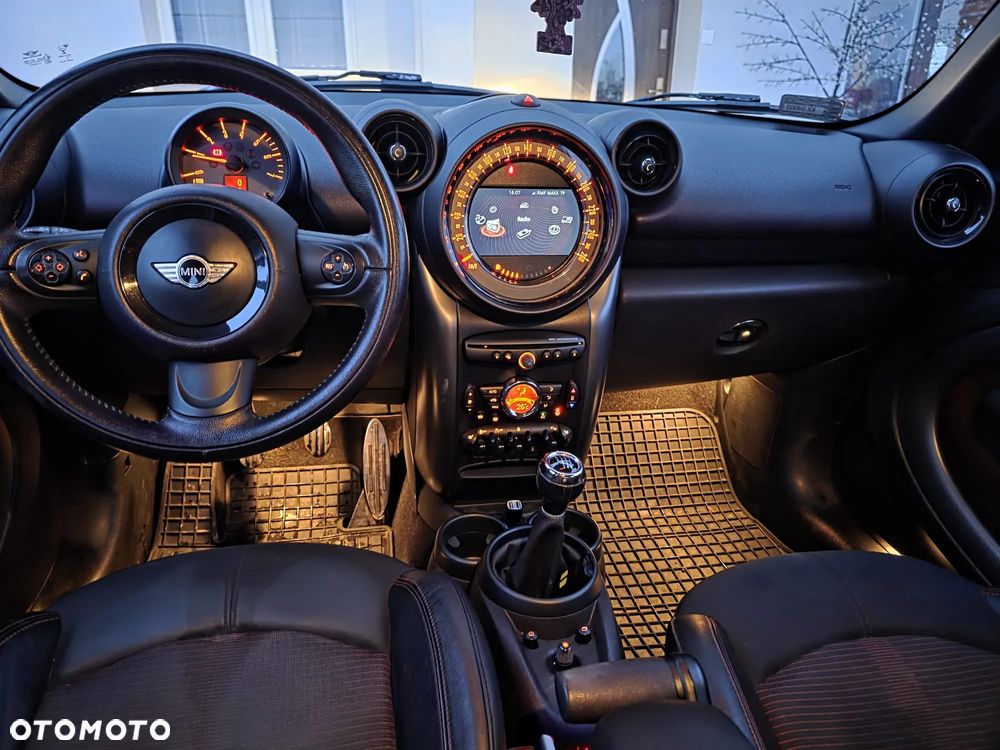 MINI Countryman Cooper SD All4 - 2