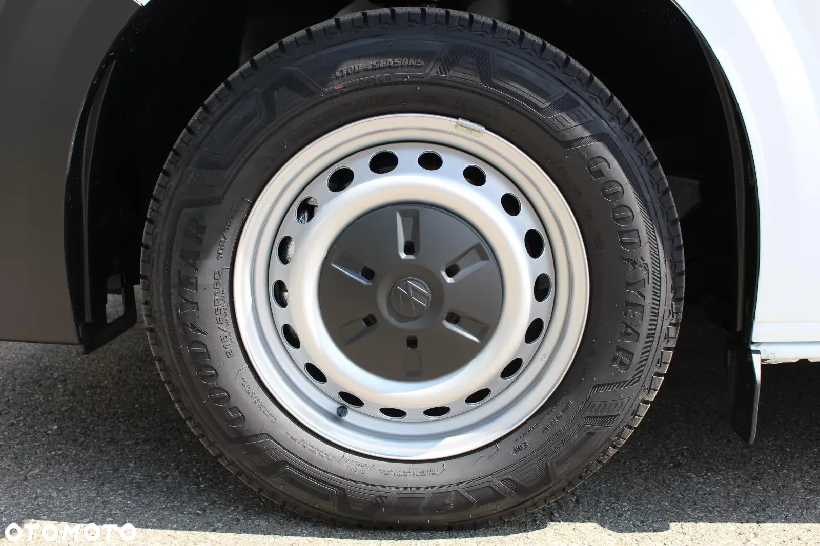 Volkswagen Transporter T7 - 18