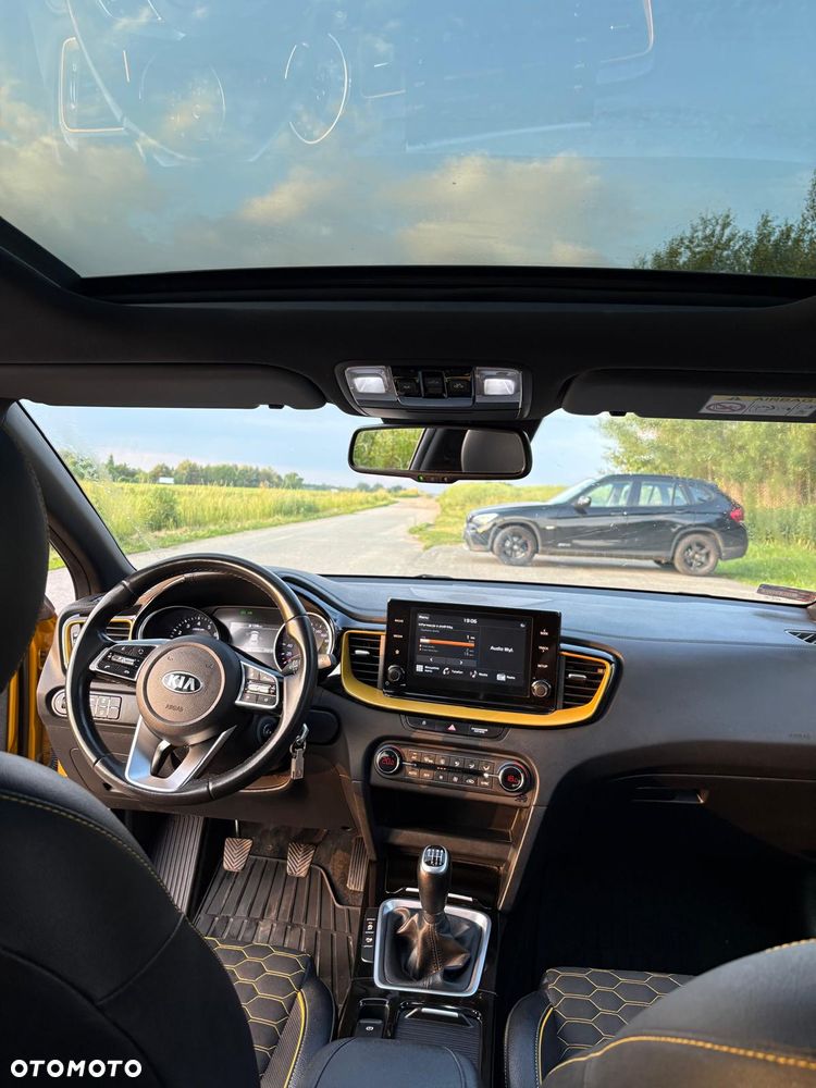 Kia XCeed 1.4 T-GDI L - 23