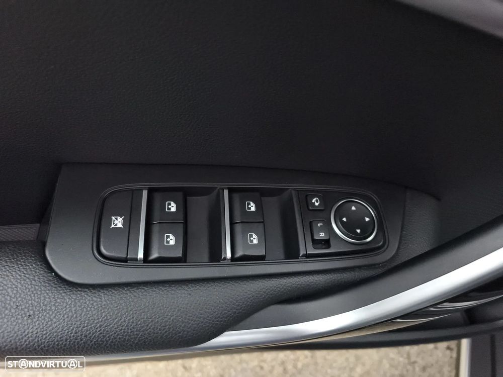 Kia XCeed 1.6 CRDi MHEV Tech - 19